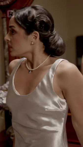 พันธะรักในเงามืด