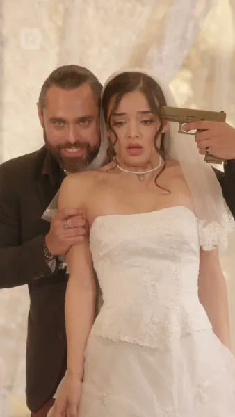 พันธะรักในเงามืด