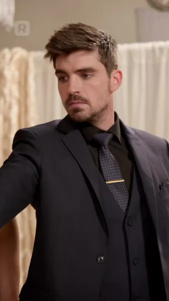 พันธะรักในเงามืด