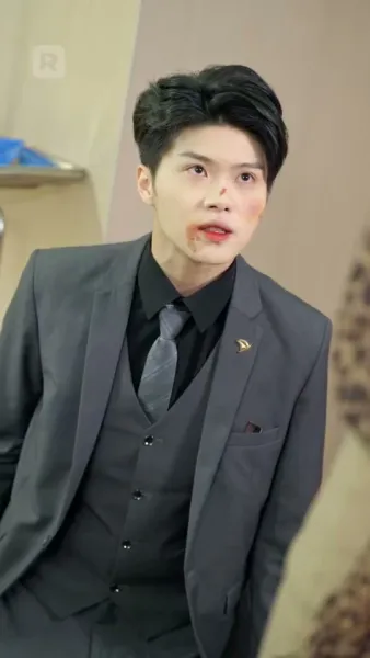 เธอดูถูกพ่อผัว แต่ไม่รู้ว่าฉันเป็นใคร