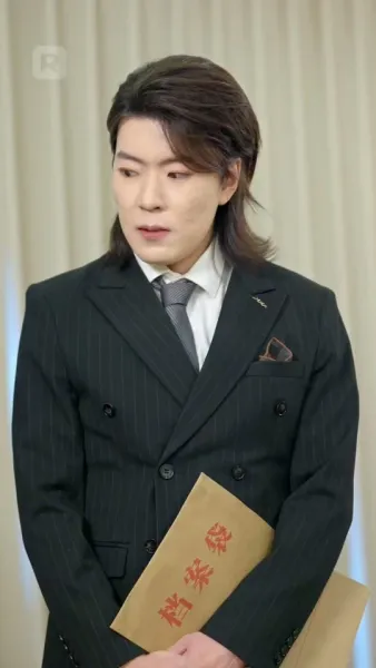 เธอดูถูกพ่อผัว แต่ไม่รู้ว่าฉันเป็นใคร