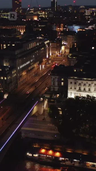 ฉีกดีลรักนักฮอกกี้แบดบอย