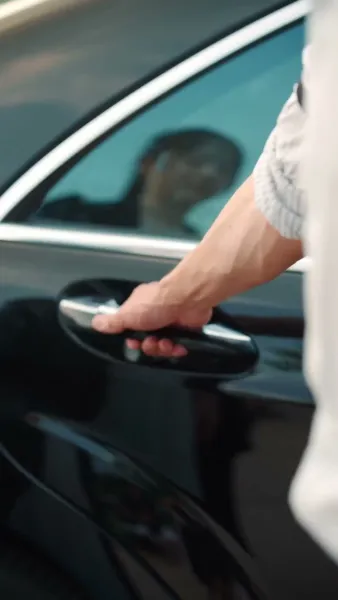 เจ้าสาวโรงงานพันธุ์พิเศษ