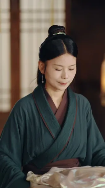 พันธนาการหัวใจใต้บัลลังก์ 