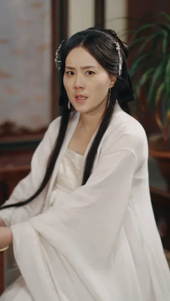 พันธนาการหัวใจใต้บัลลังก์ 