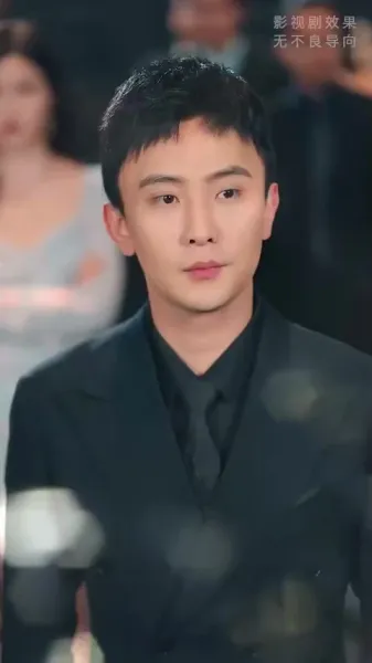 เจ้าของบ้านโชคดีกับผู้เช่าสาวสวยสี่คน