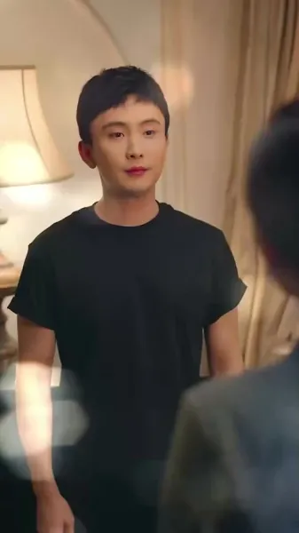 เจ้าของบ้านโชคดีกับผู้เช่าสาวสวยสี่คน