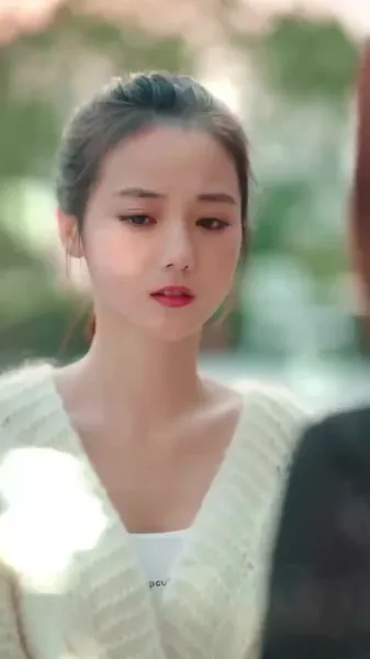 เจ้าของบ้านโชคดีกับผู้เช่าสาวสวยสี่คน