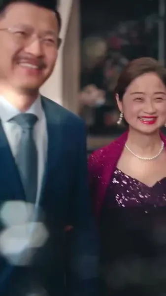 เจ้าของบ้านโชคดีกับผู้เช่าสาวสวยสี่คน