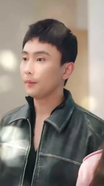 เจ้าของบ้านโชคดีกับผู้เช่าสาวสวยสี่คน