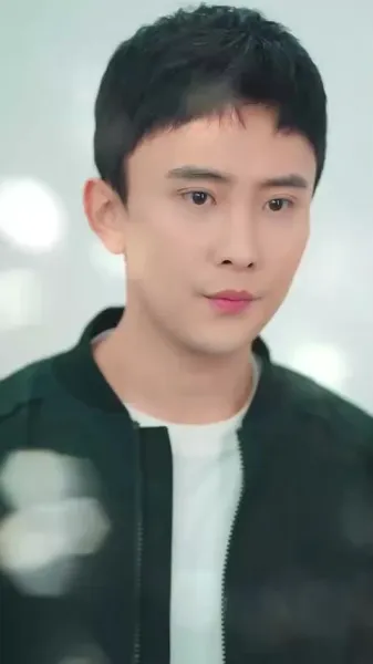 เจ้าของบ้านโชคดีกับผู้เช่าสาวสวยสี่คน