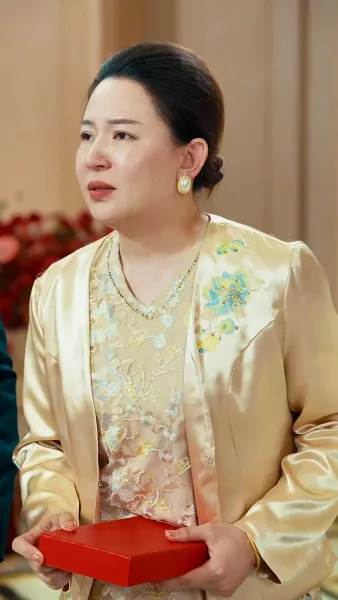 ฟื้นจากเถ้าถ่าน