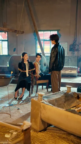 ฟื้นจากเถ้าถ่าน