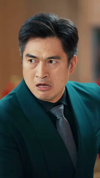 ฟื้นจากเถ้าถ่าน