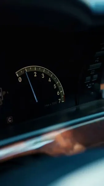 ฟื้นจากเถ้าถ่าน