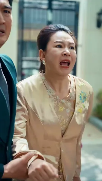 ฟื้นจากเถ้าถ่าน