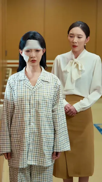 ฟื้นจากเถ้าถ่าน