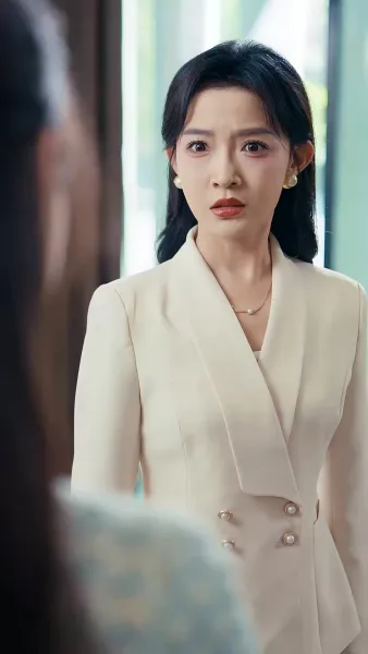 ฟื้นจากเถ้าถ่าน