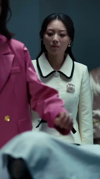 ฟื้นจากเถ้าถ่าน