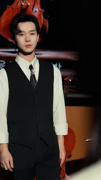 ฟื้นจากเถ้าถ่าน