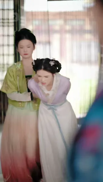 ผู้บงการหลังบัลลังก์