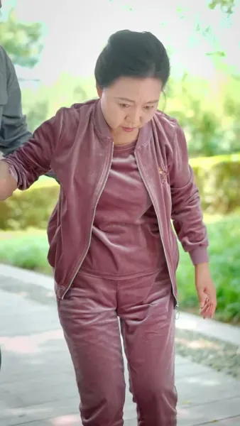 ฮาเดส : การกลับมาของราชาแห่งนรก