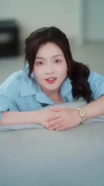 แม่บ้านสาวขโมยใจ