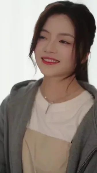 แม่บ้านสาวขโมยใจ