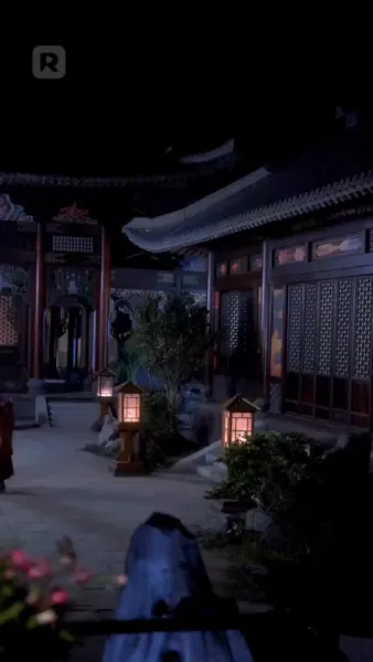 จักรพรรดิตัวปลอม