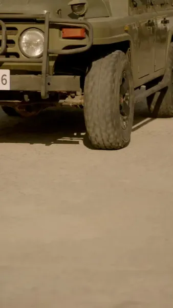 ผู้ถามที่เงียบงัน ลมใบไม้ผลิกับคำถามที่ไม่มีคำตอบ