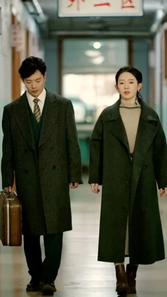 ผู้ถามที่เงียบงัน ลมใบไม้ผลิกับคำถามที่ไม่มีคำตอบ