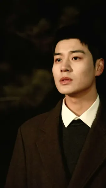 ผู้ถามที่เงียบงัน ลมใบไม้ผลิกับคำถามที่ไม่มีคำตอบ