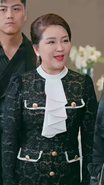 ธิดาเหนือบัลลังก์