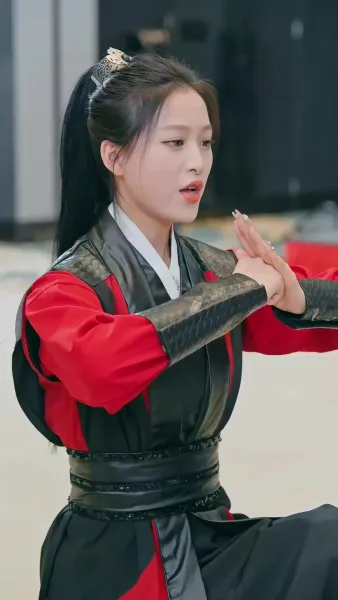 ธิดาเหนือบัลลังก์