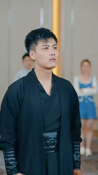 ธิดาเหนือบัลลังก์