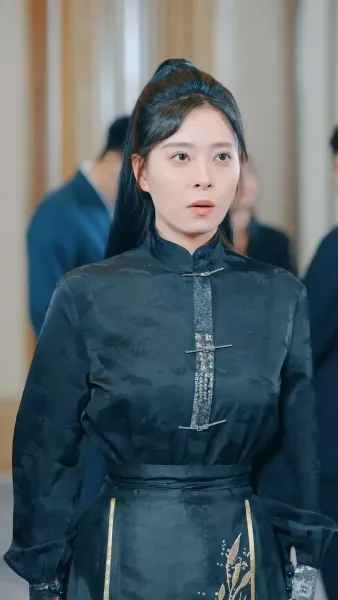 ธิดาเหนือบัลลังก์