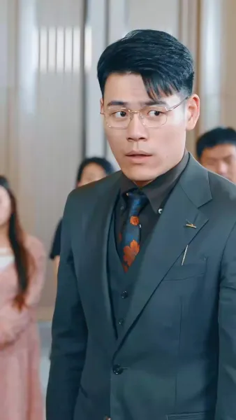 ธิดาเหนือบัลลังก์