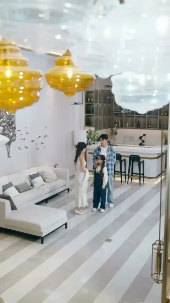 ธิดาเหนือบัลลังก์