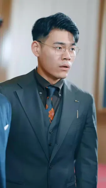 ธิดาเหนือบัลลังก์