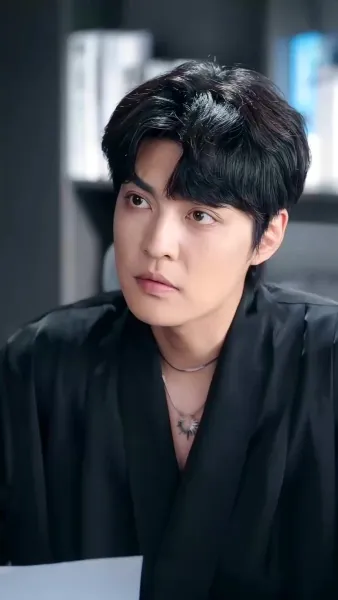 จากพี่เลี้ยงสู่ไอดอลบอส