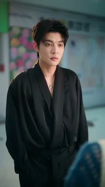 จากพี่เลี้ยงสู่ไอดอลบอส