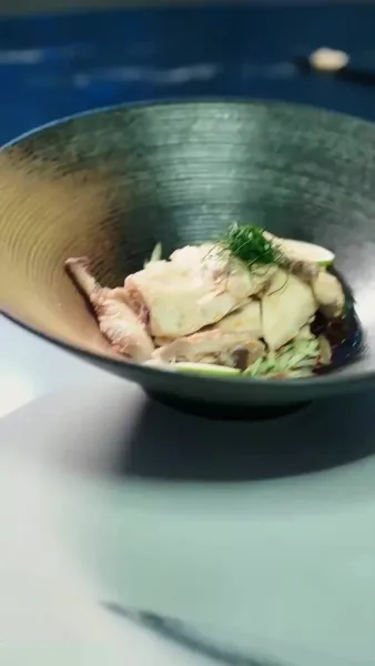 จากพี่เลี้ยงสู่ไอดอลบอส