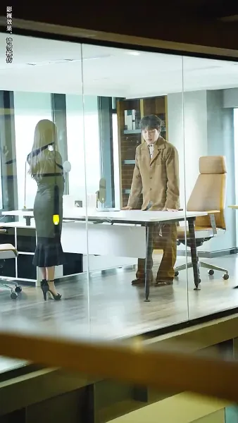 หลังจากการหย่าร้าง ภรรยาเก่าของเขาได้นำลูกไป