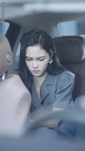 หลังจากการหย่าร้าง ภรรยาเก่าของเขาได้นำลูกไป