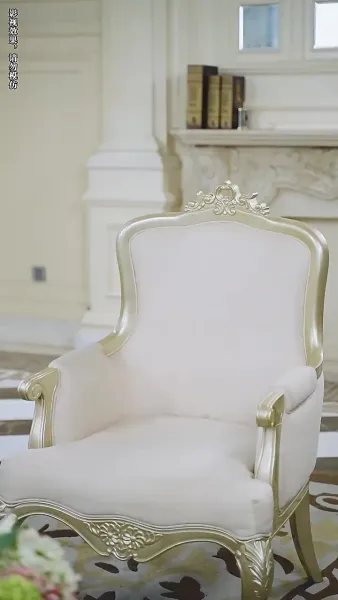 หลังจากการหย่าร้าง ภรรยาเก่าของเขาได้นำลูกไป