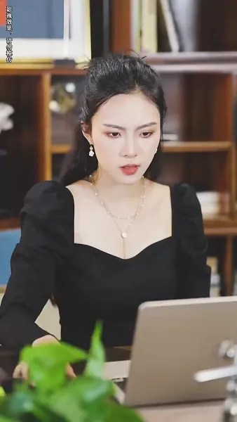 หลังจากการหย่าร้าง ภรรยาเก่าของเขาได้นำลูกไป