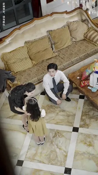 หลังจากการหย่าร้าง ภรรยาเก่าของเขาได้นำลูกไป