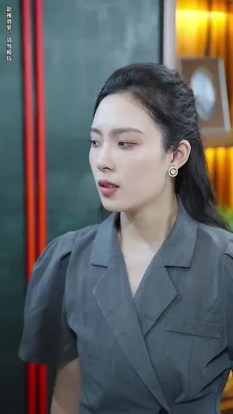 หลังจากการหย่าร้าง ภรรยาเก่าของเขาได้นำลูกไป