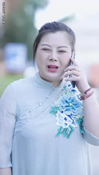 หลังจากการหย่าร้าง ภรรยาเก่าของเขาได้นำลูกไป