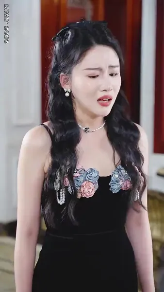 หลังจากการหย่าร้าง ภรรยาเก่าของเขาได้นำลูกไป